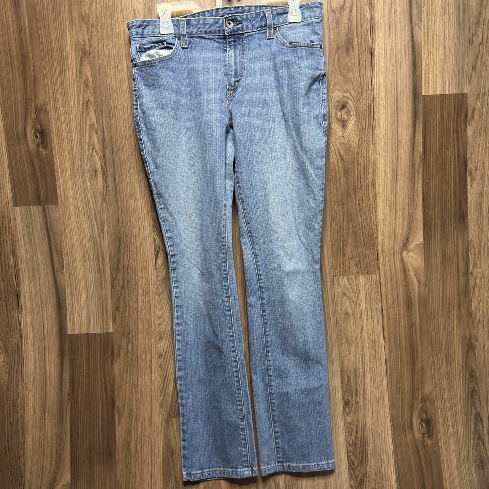 Levi's 552 Women's 10 Long Light Wash Blue Mid Rise Straight Jeans